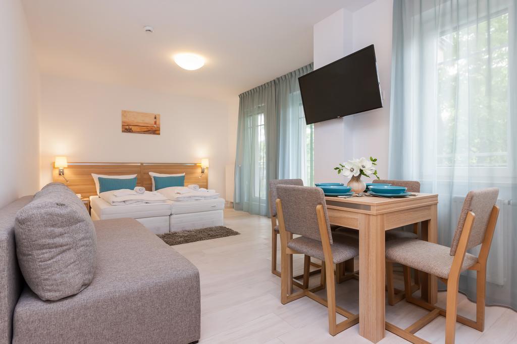 Apartamenty Aquamarina By Noclegi Renters Свіноуйсьце Номер фото